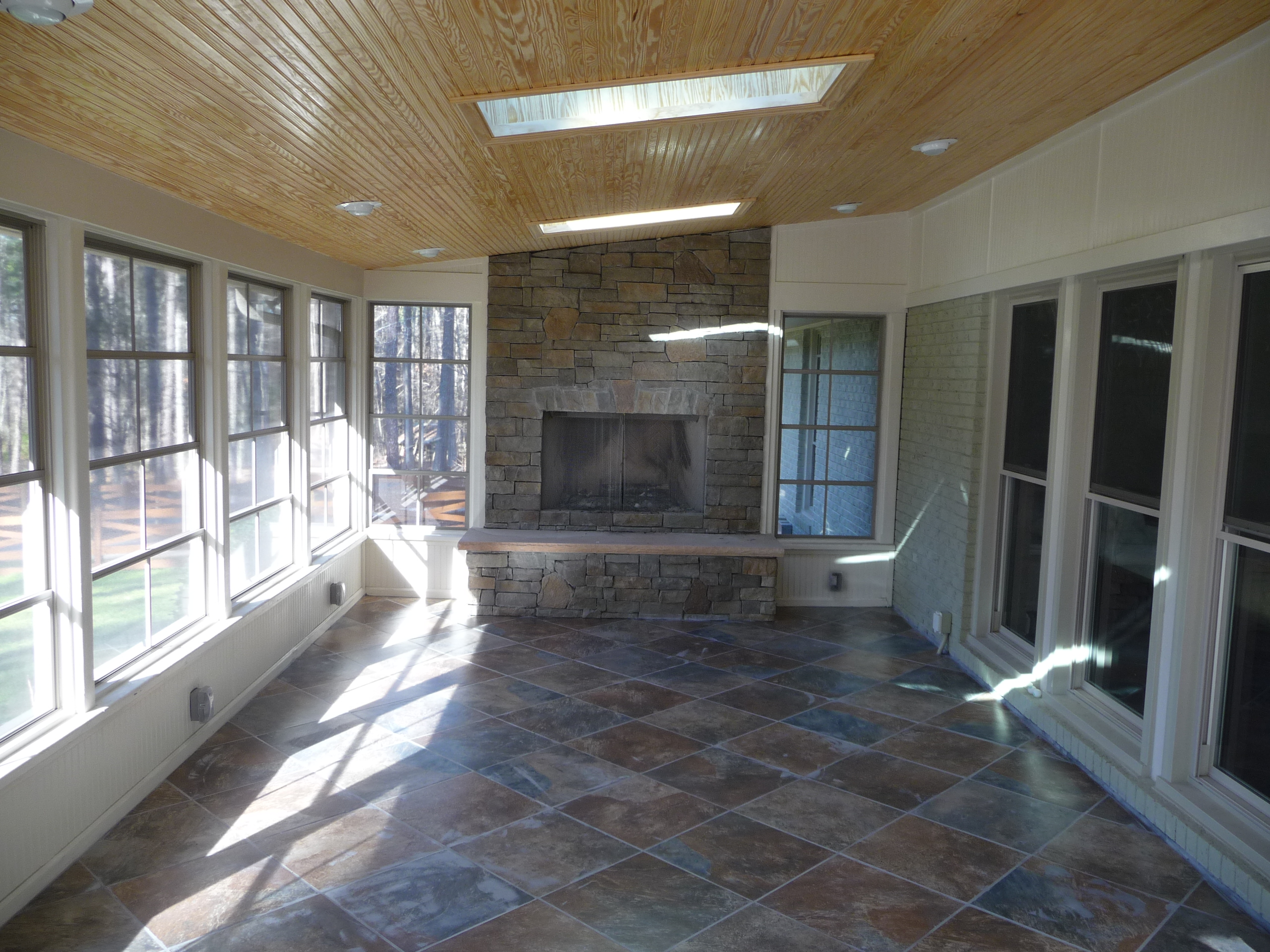 Three season room